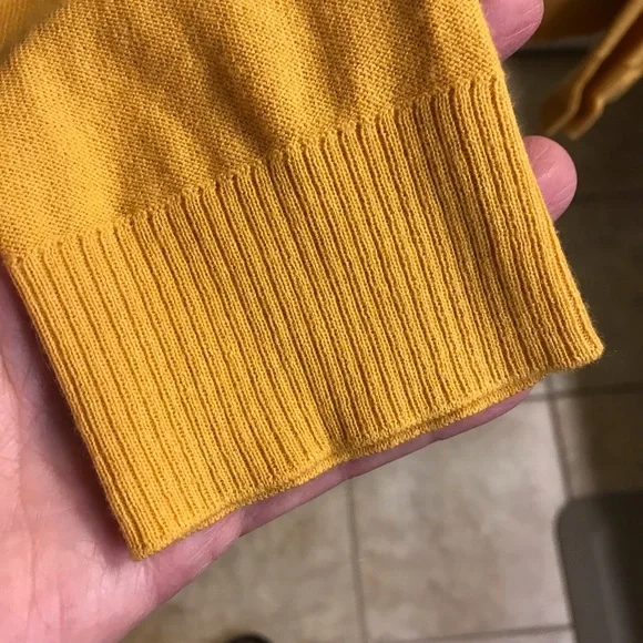 👚BDG Urban Outfitters Cardigan - Picture 6 of 9